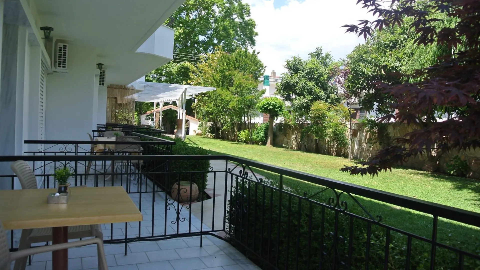 Aparthotel Milies Apartments Stavros