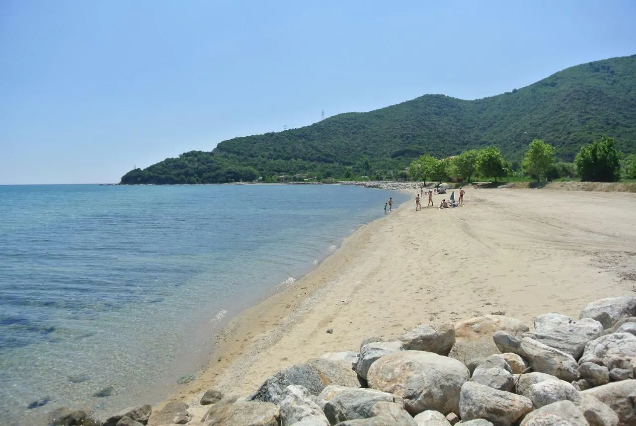 Milies Apartments Stavros
