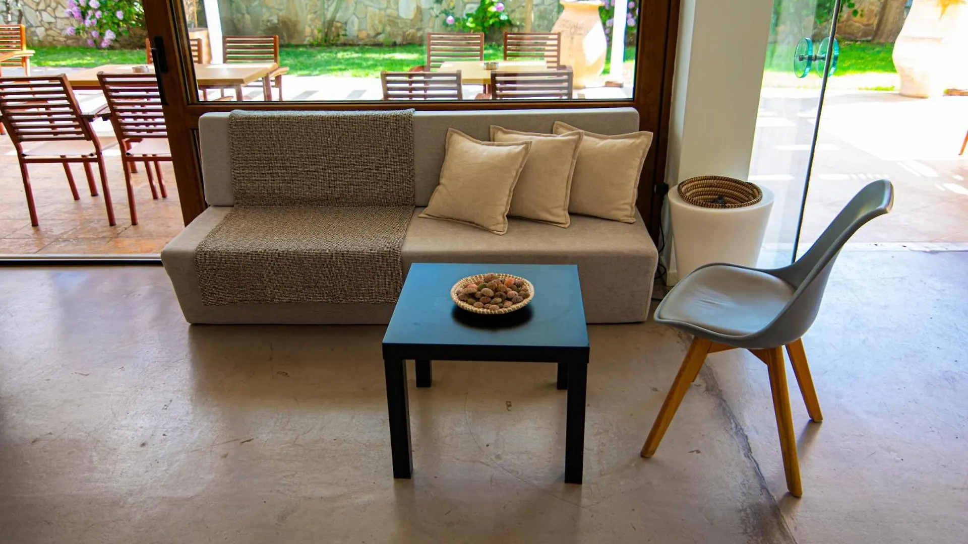 Apart Otel Hotel Milies Stavros